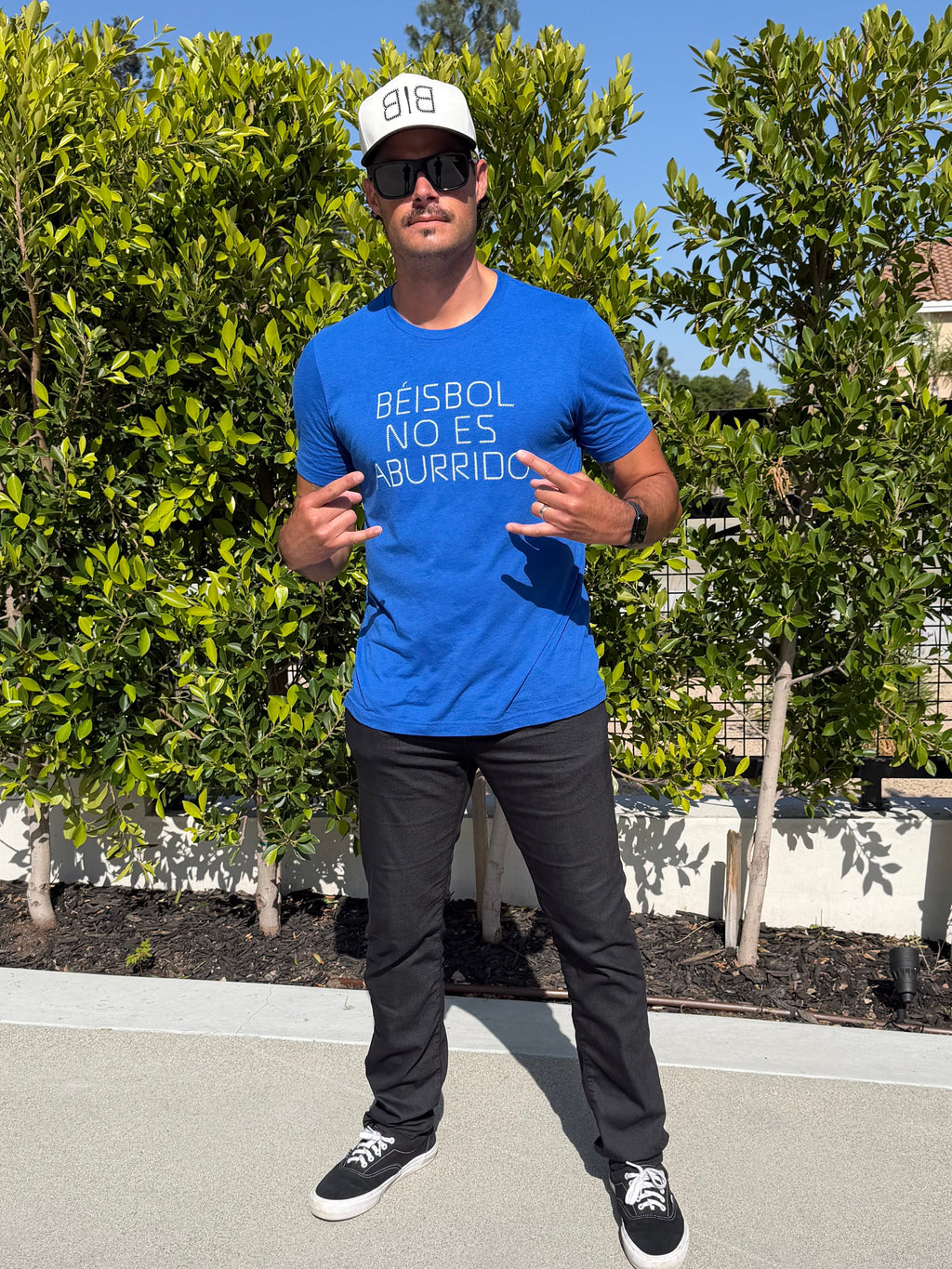 Béisbol No Es Aburrido — Blue Shirt White Lettering